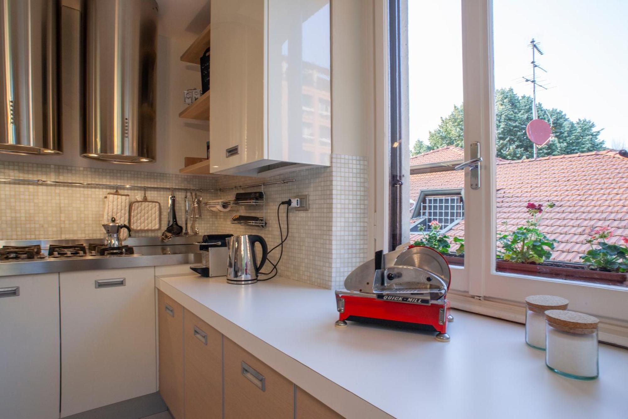 Bright And Comfy In A Beautiful Contemporary Mailand
