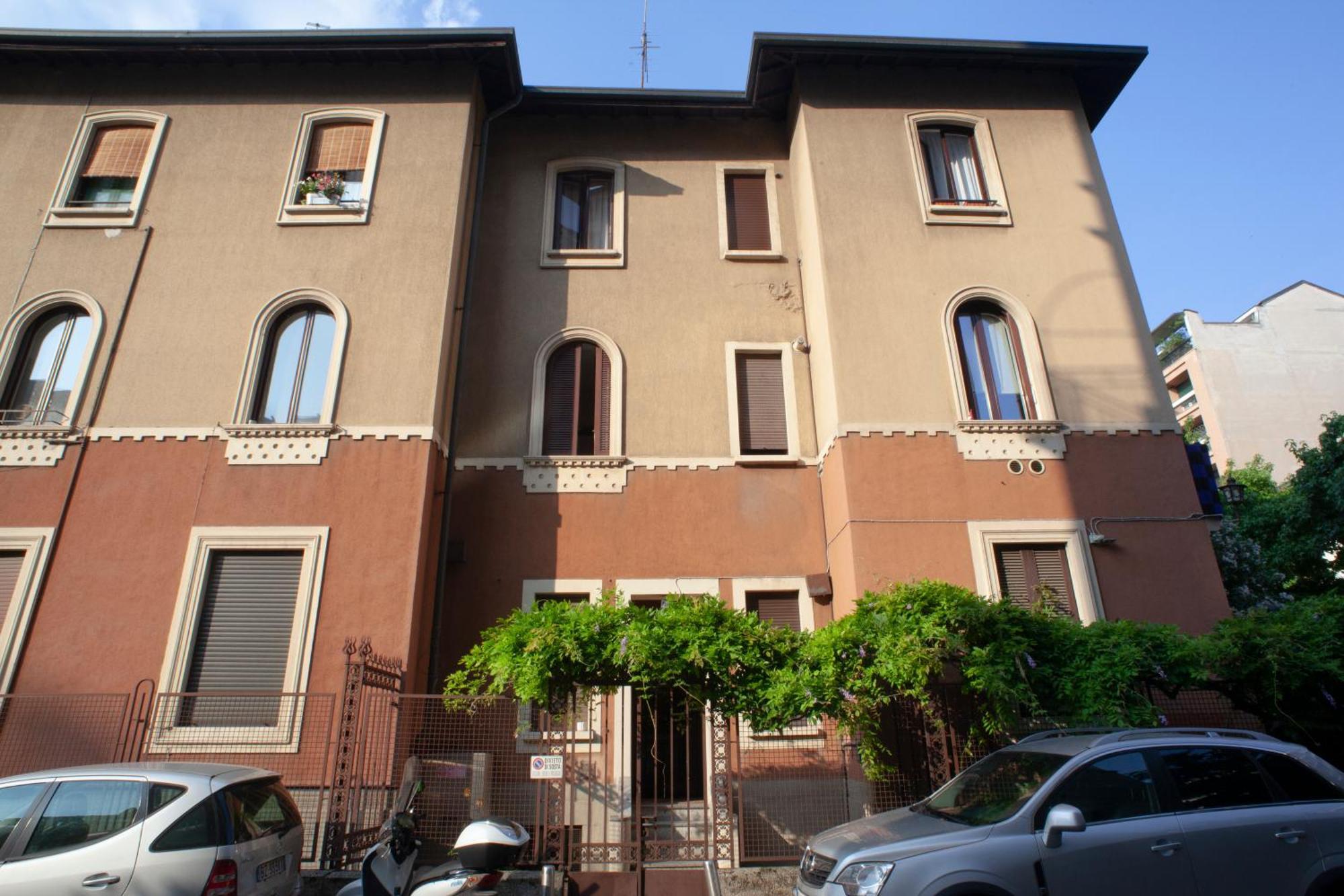 Bright And Comfy In A Beautiful Contemporary Milano